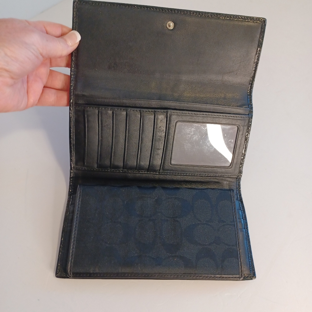 Coach Signature Soho Leather And Logo Pleated Wallet … - Gem